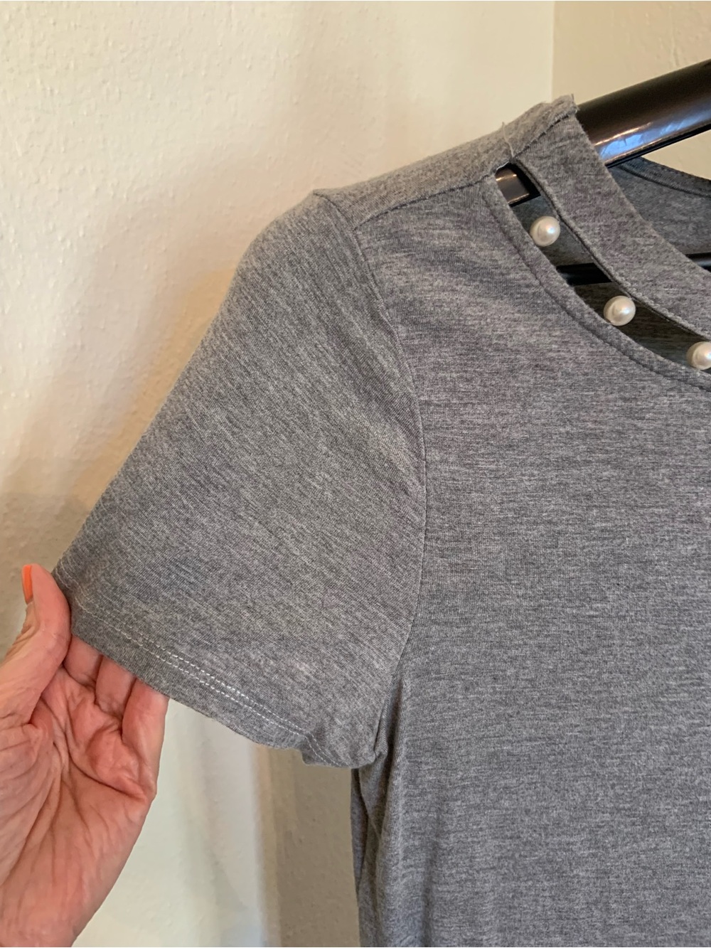 Cable & Gauge Grey Pearl-Trim Short Sleeve Top - Picture 5 of 6